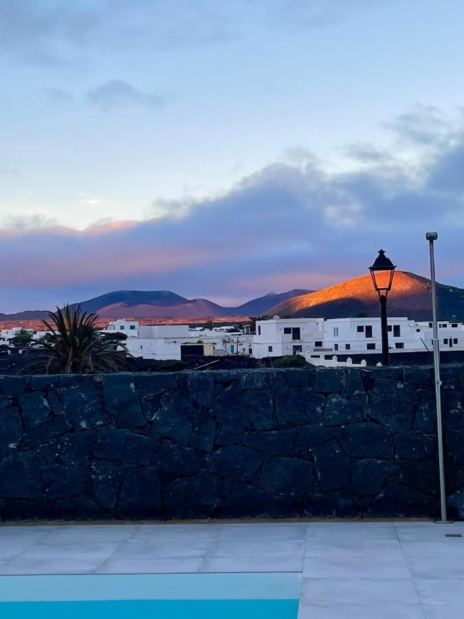 Villa Vulcano Uga 外观 照片