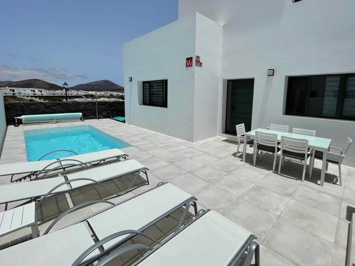 Villa Vulcano Uga 外观 照片